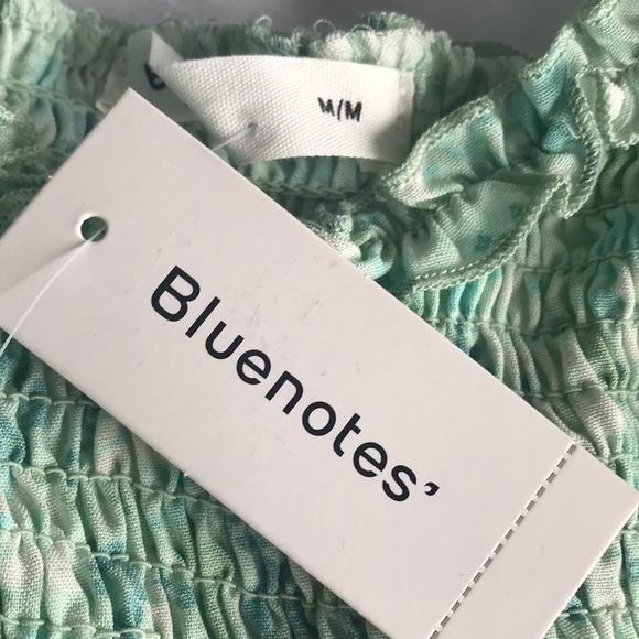 🌻4/$20 Bluenotes Smocked Style Ruffled Tank Top Green & Cream Size Medium New - Picture 8 of 10